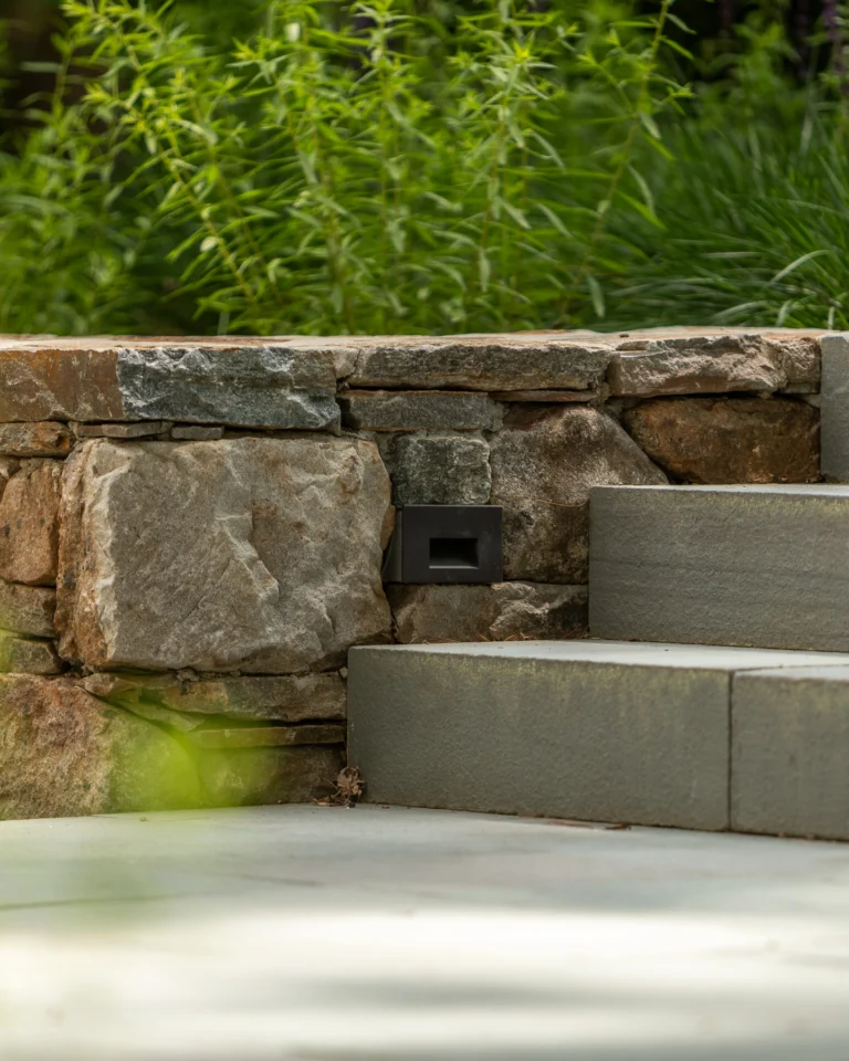 Hardscape Wall and Flagstone Steps