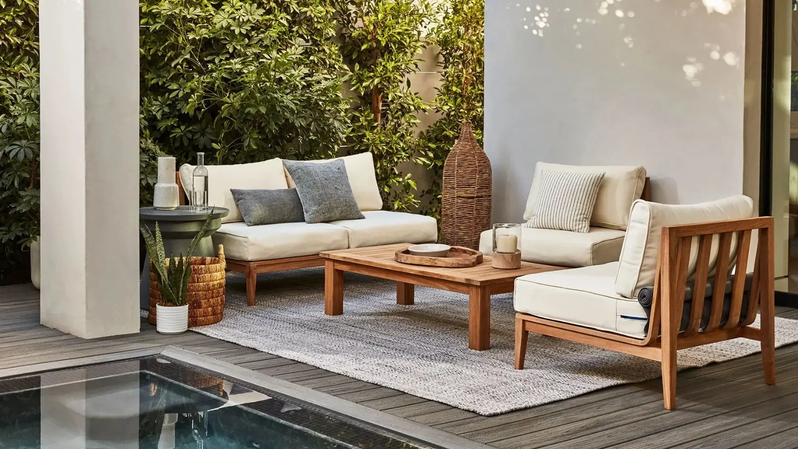 Outdoor Furniture Selected by Landscape Designers in Villanova