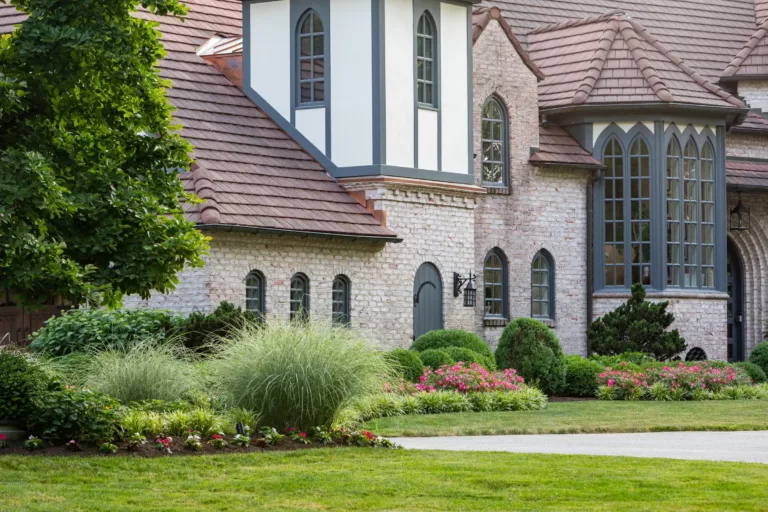 Historic Homes Elegant Landscaping